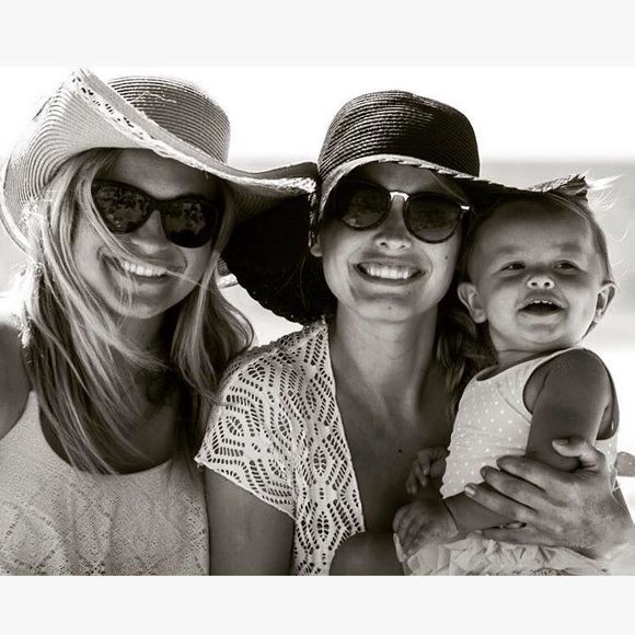 Meet your Posher, Rachel - Picture 1 of 1